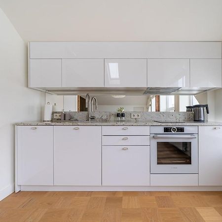 Bright Designer Apartment In City Centre Riga Ngoại thất bức ảnh