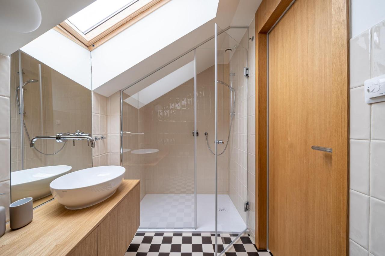 Bright Designer Apartment In City Centre Riga Ngoại thất bức ảnh